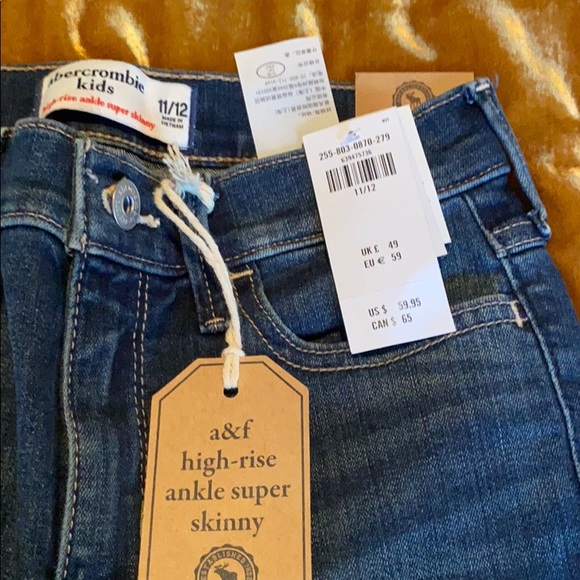 Cute girls Abercrombie jeans. Size 11/12 - Picture 4 of 7
